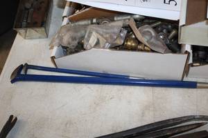 lot 223 image: Round Rod Crow Bars - 19 and 12
