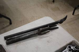 lot 247 image: Lot of (3) Ball Joint Removal Forks