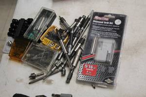 lot 266 image: Assorted DrillDriverNut Bits