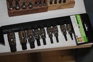 lot 275 image: Pittsburgh 38 and 12 Drive SAE Hex Bit Socket Set 9-piece