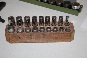 lot 283 image: Craftsman 38-drive Deep and Standard Metric Impact Socket Set 18-piece with Wooden Storage Base
