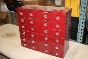 lot 50 image: Wooden Storage Cabinet