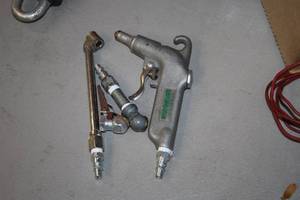 lot 310 image: Lot of (4) Air Hose Attachments