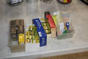 lot 345 image: Lot of (4 Containers) Assorted Fuses