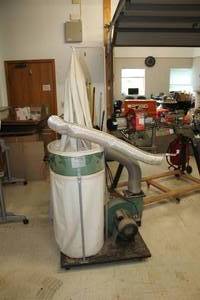 lot 5 image: Central Machinery 70-Gallon 2-HP Rolling Dust Collector