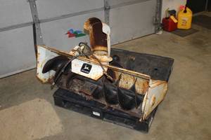 lot 19 image: John Deere 46 Snow Blower Attachment E0600
