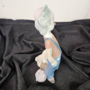 lot 17 image: LLADRO 06245 Destination Big Top Figurine Clown 8 Tall