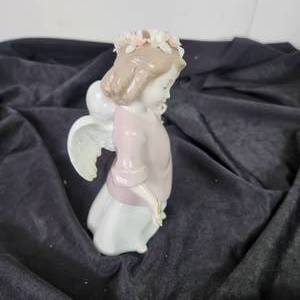 lot 25 image: LLADRO 010.06924 Heavenly Stars Figurine With Original Box