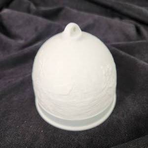 lot 38 image: LLADRO 17616 Winter Bell New In Box