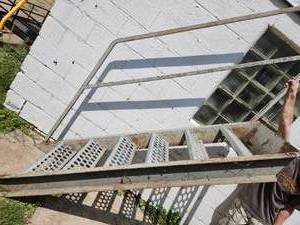 6 step steel staircase