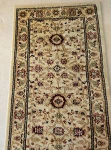 lot 39 image: Lovely Safavieh Long Floor Runner