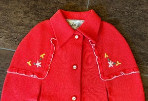 lot 79 image: Vintage Childrens Shawl