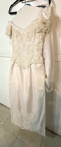 lot 93 image: Vintage Wedding Dress and Veil