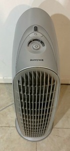 lot 114 image: Honeywell HFD-123-HD Fan