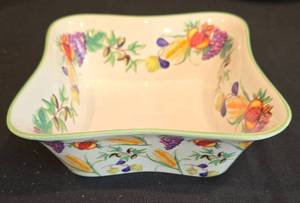 lot 130 image: Eclectic Dish Selection