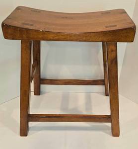 lot 151 image: Pottery Barn Vintage-Styled Wooden Stool