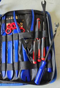 lot 258 image: Vehicle Interior Tools