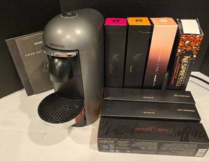 lot 274 image: Breville Nespresso Machine  Coffee Cups