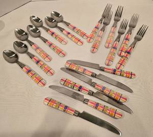 lot 277 image: Fun Flatware & Utensil Options