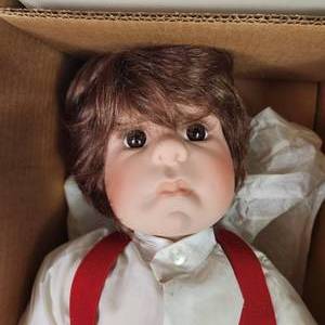 Lee Middleton Original Dolls Inc.