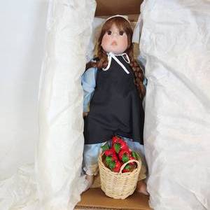 Lee Middleton Original Dolls Inc.