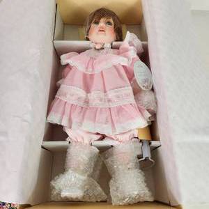 Morgan Brittany Collectible Dolls Michelle MB-95176