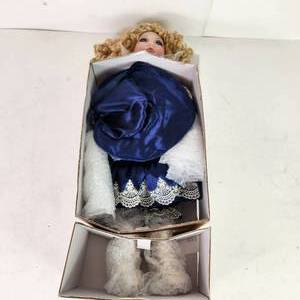 Hand Crafted Porcelain Doll Tuss Heather 28789