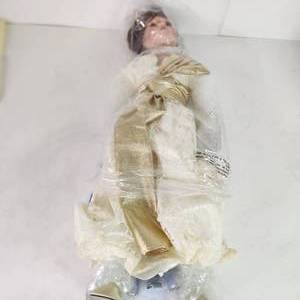 World Gallery Dolls And Collectibles Antoinette Doll # NR-284