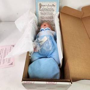 Lee Middleton Original Honey Love Awake Baby Answered Prayer Model HLOE-APB