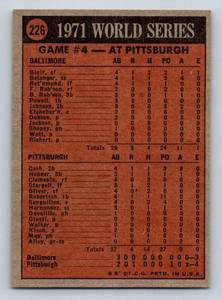 lot 70 image: Roberto Clemente 1972 Topps #226 World Series Game 4 Vintage Baseball Card