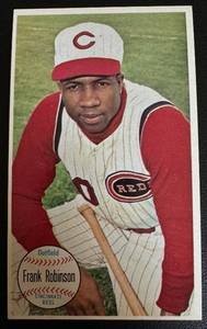 lot 41C image: Frank Robinson 1964 Topps Giant #29 Vintage Baseball Card