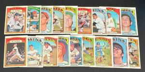 lot 46D image: 1972 Topps Baseball Lot of 18 Cards with 2 Harmon Killebrew