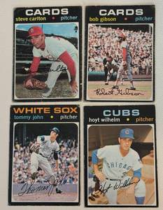 lot 75D image: 1971 Topps 4 Card Vintage HOF Star Pitchers Lot - Gibson, Carlton, Wilhelm, John