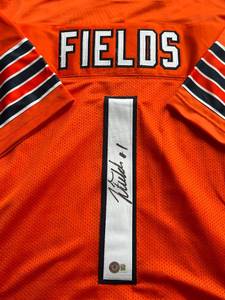 lot 10E image: Justin Fields Signed Chicago Bears Jersey with Beckett COA Size XL