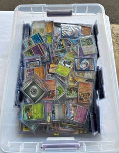 lot 4C image: Pokemon LARGE Bin of Toploaded Cards - Several Hundred