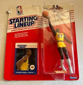 lot 25E image: Kareem Abdul-Jabbar 1988 Starting Lineup Figure - Los Angeles Lakers Basketball
