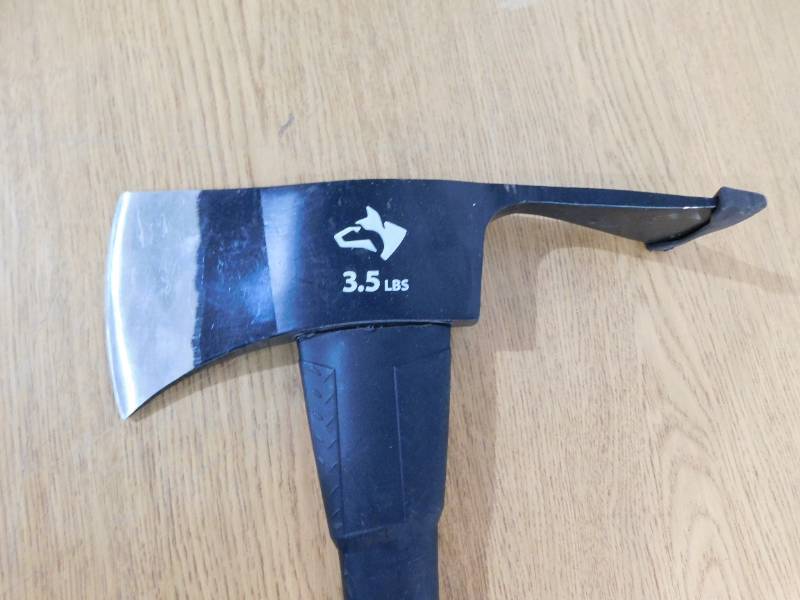 lot 91 image: Husky 3.5 lbs. Pulaski Axe with 35 in. Fiberglass Handle