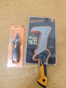 lot 63 image: Fiskars Billhook Steel Clearing Hook (13 in. ) & Pruner