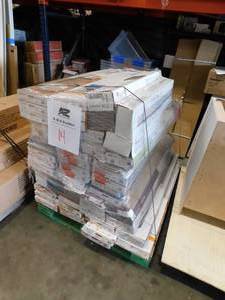 lot 14 image: Pallet of Flooring