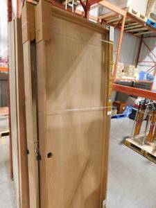 lot 110 image: 28 x 80 RH Door