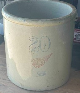 lot 1 image: 20 Gallon Red Wing Crock Dated Dec. 1915