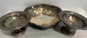 lot 27 image: Chippendale Candy Dish with 2 Smaller Dishes