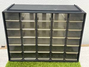lot 32 image: 30 Drawer Cabinet