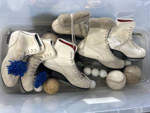 lot 51 image: Tub of Balls & Skates