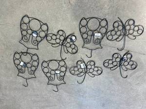 lot 95 image: Lot of 8 New Scarf Holders