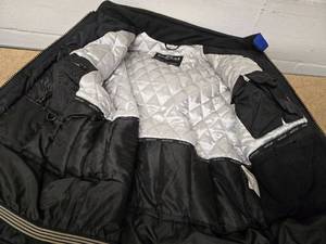 lot 3 image: Mossi Racing snowmobile jacket - womens M