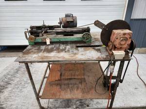 lot 5 image: Foley Wood Planer Blade Sharpener