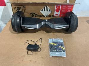 lot 87 image: EVERCROSS 8.5 Hover Board Stand Up Self Balancing BT Speaker Remote Control Led Lights Electric Hoverboards Balance Scooter