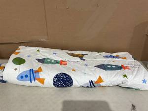 lot 347 image: Twin Size Uozzi Bedding Home Collection Rocket Day Set