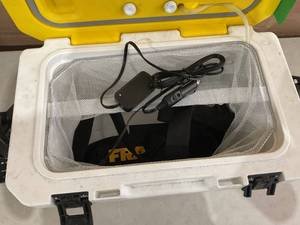 lot 364 image: Frabill Magnum Bait Station 19 Quart Live Bait Well